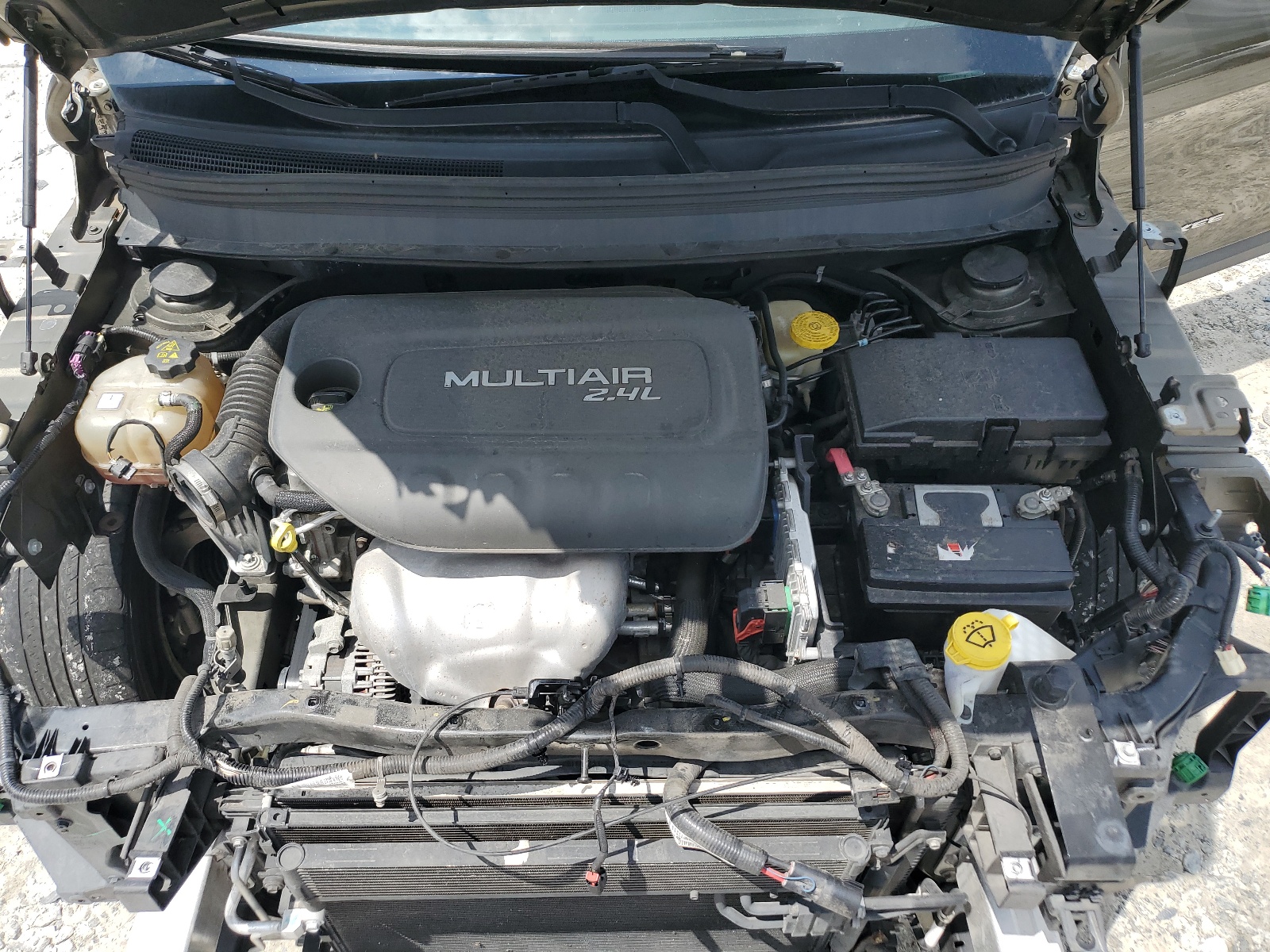 1C4PJLAB7FW731706 2015 Jeep Cherokee Sport