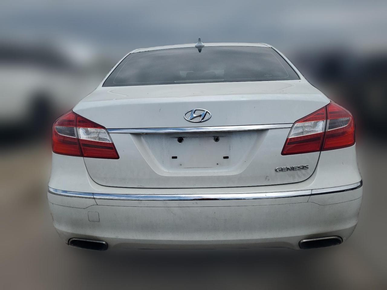 2013 Hyundai Genesis 3.8L VIN: KMHGC4DD9DU217194 Lot: 59897204