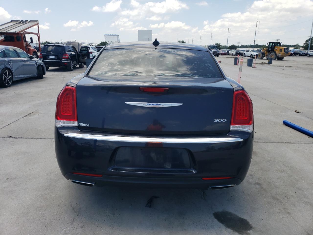 2C3CCAAG3JH254972 2018 Chrysler 300 Touring