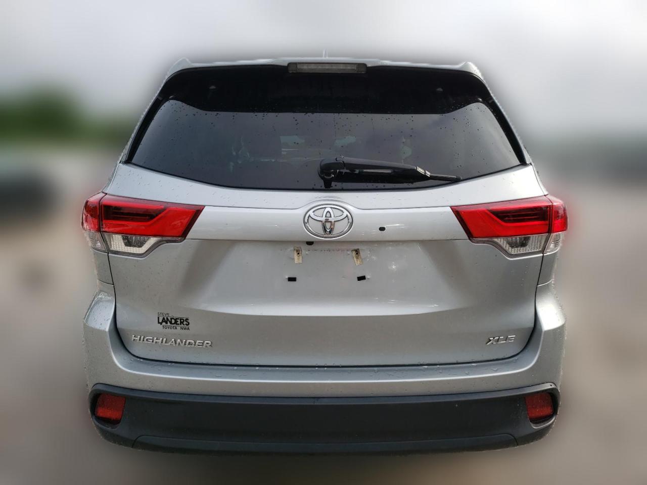 2017 Toyota Highlander Se VIN: 5TDKZRFH8HS520228 Lot: 56951844