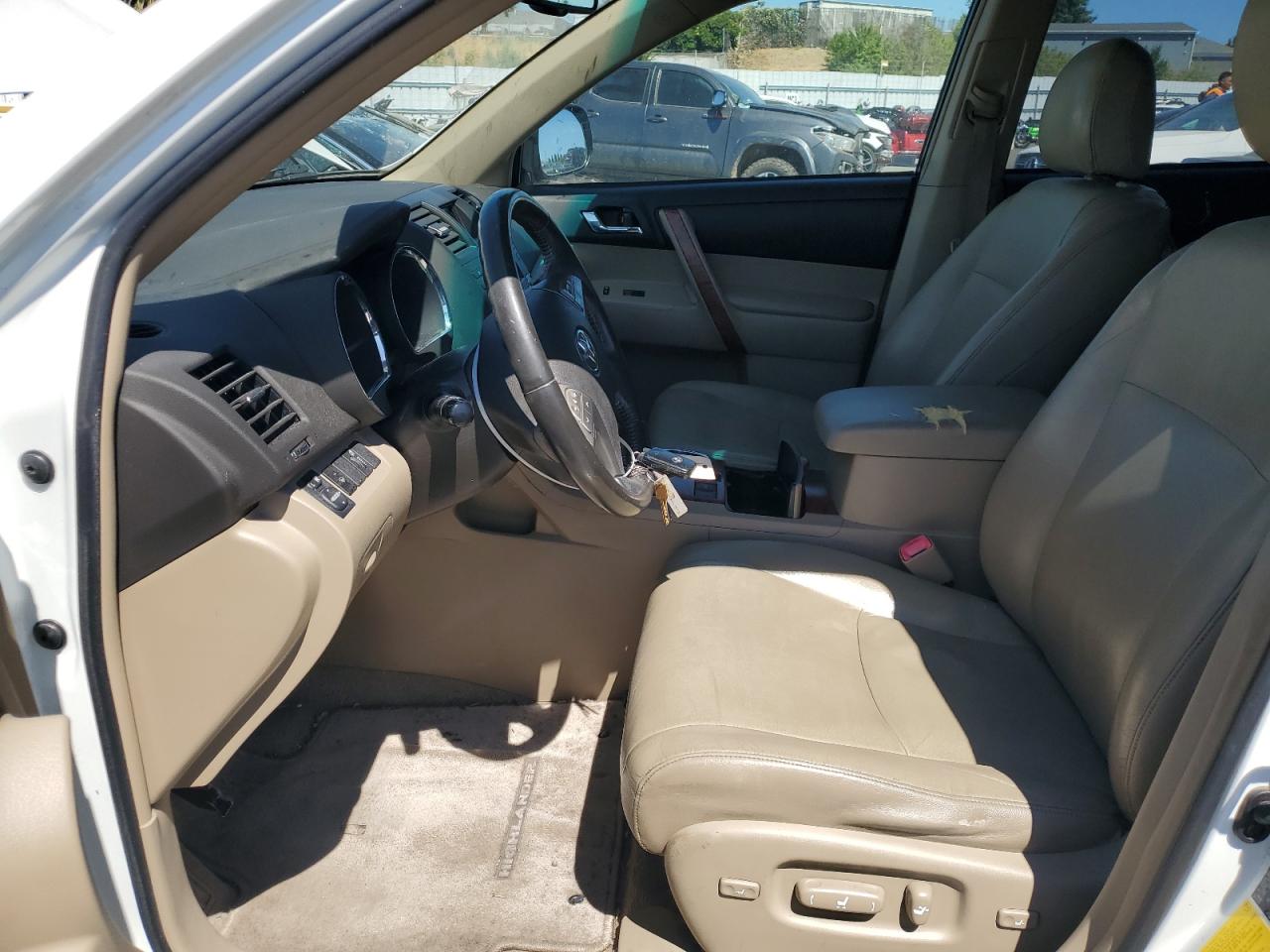 2008 Toyota Highlander Limited VIN: JTEDS42A982052599 Lot: 60337384