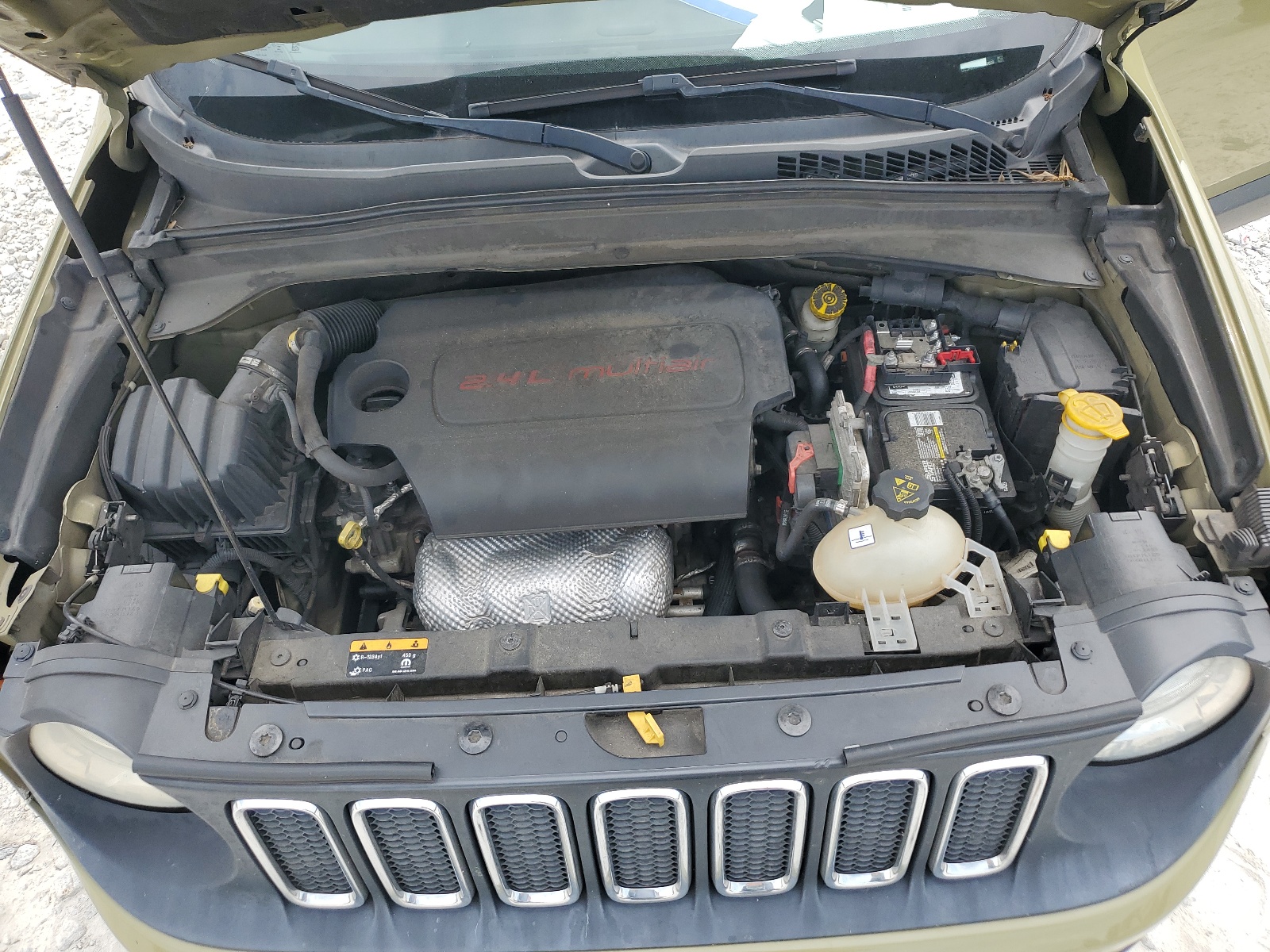 ZACCJABT1FPB98629 2015 Jeep Renegade Latitude
