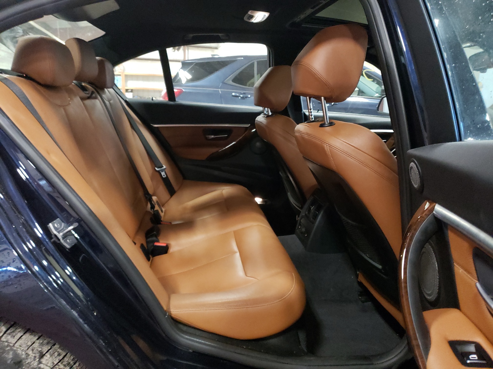 WBA8D9G36HNU63655 2017 BMW 330 Xi