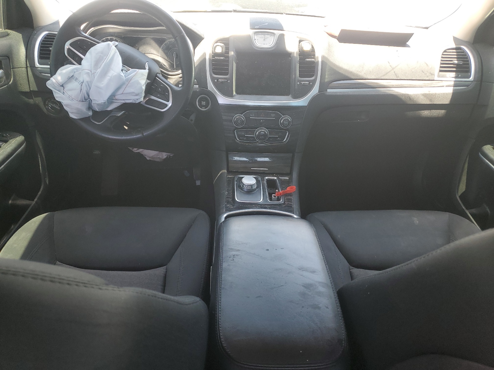 2C3CCAAG6KH733288 2019 Chrysler 300 Touring