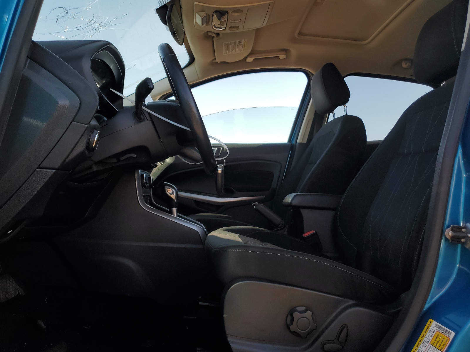 MAJ3P1TE2JC247290 2018 Ford Ecosport Se