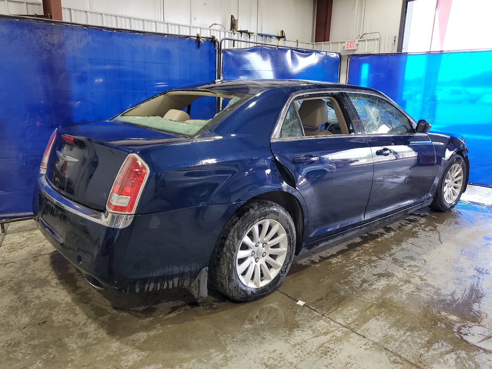 2013 Chrysler 300 vin: 2C3CCAAG6DH630858