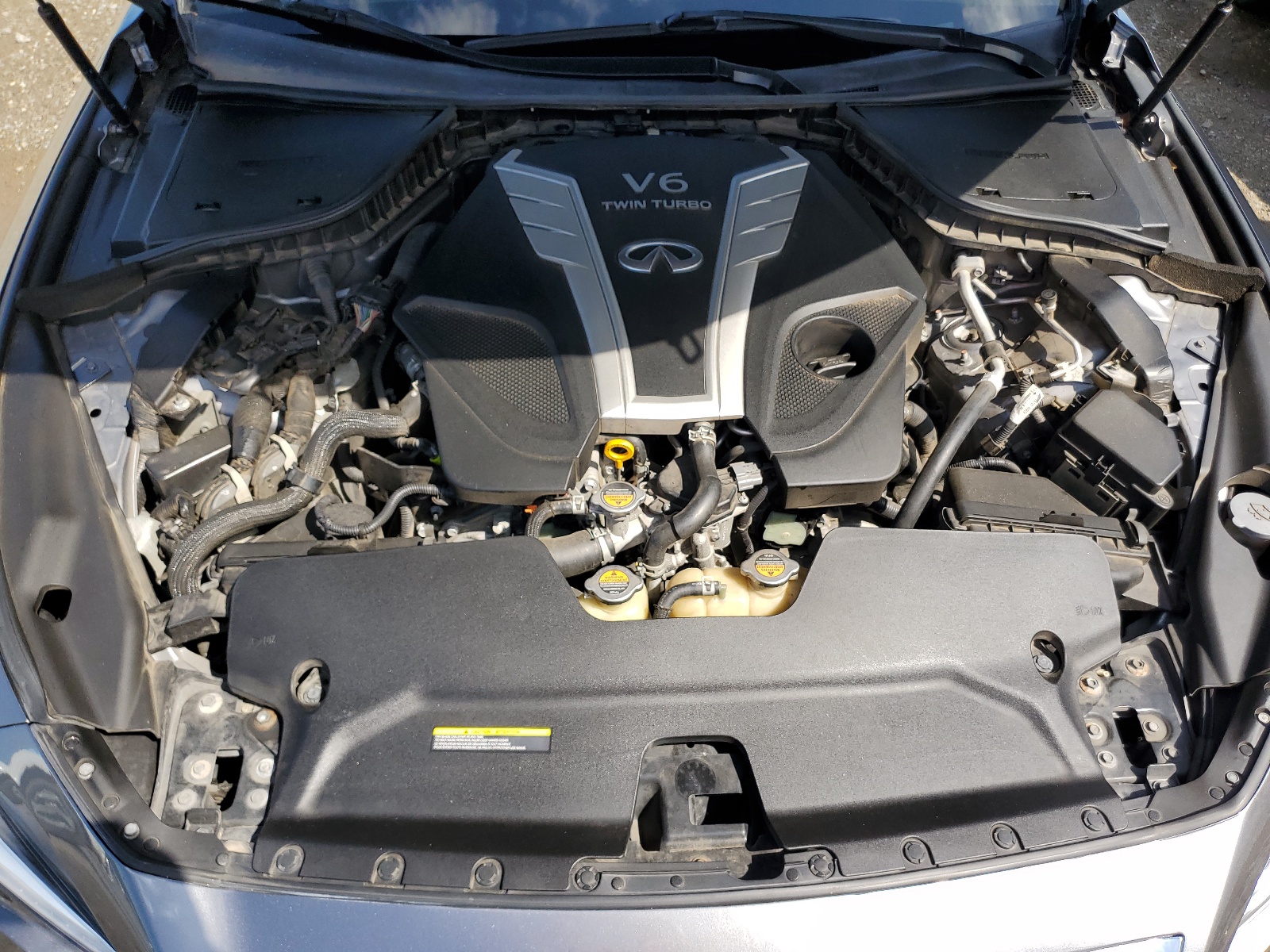 JN1EV7AR1GM345542 2016 Infiniti Q50 Premium