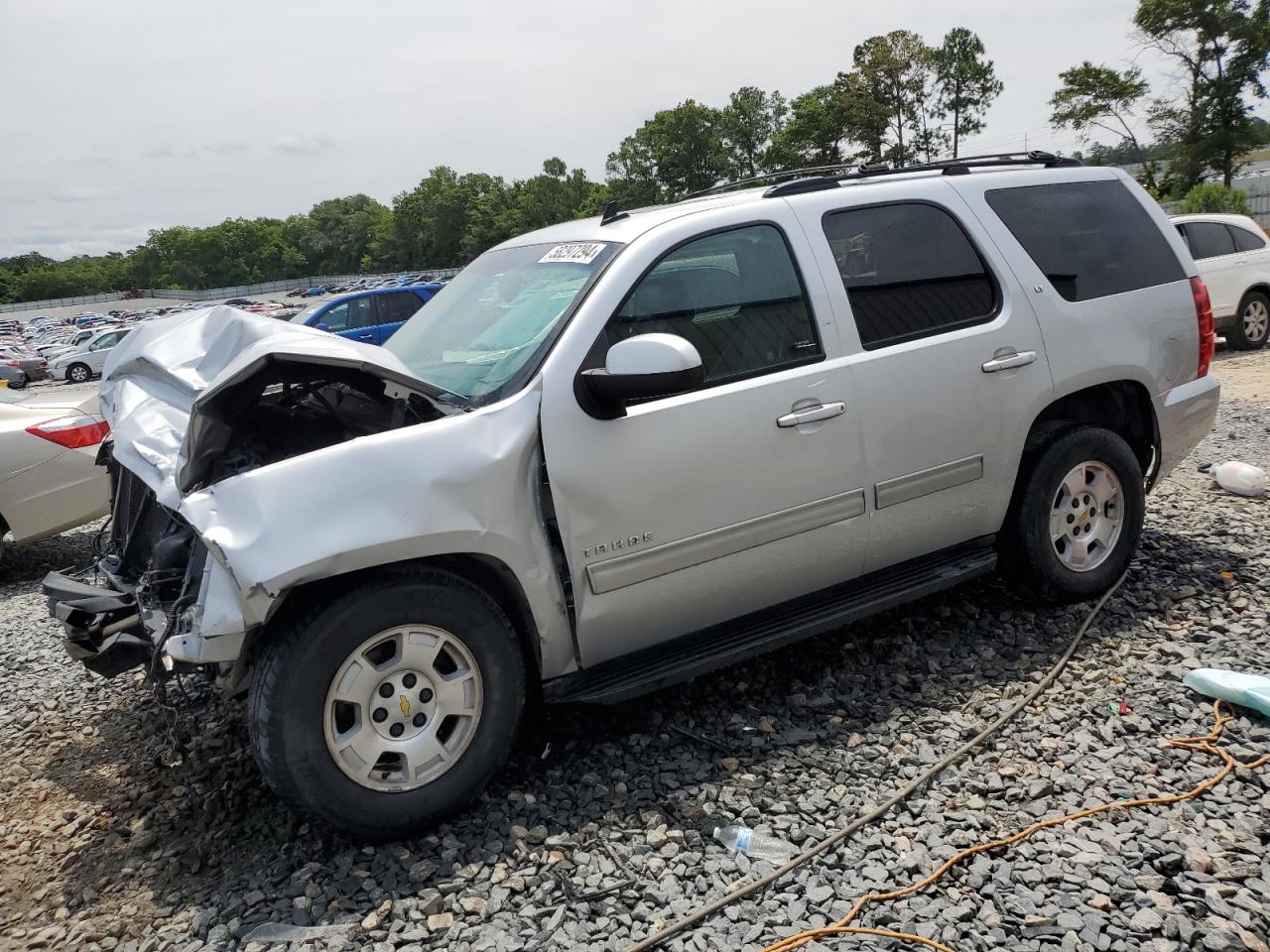 VIN 1GNSCBE04DR318703 2013 CHEVROLET TAHOE no.1