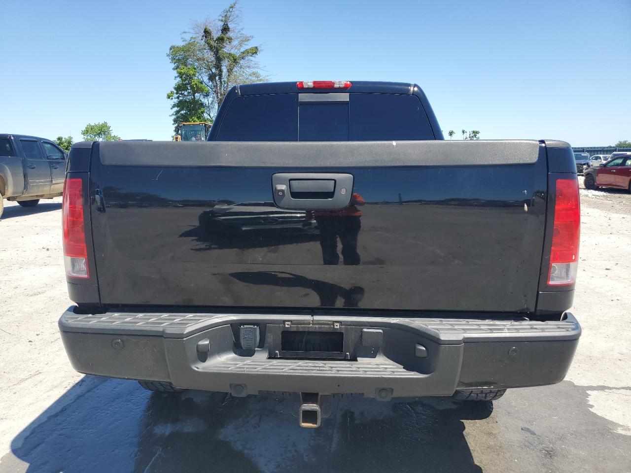 3GTP2XE23BG381529 2011 GMC Sierra K1500 Denali