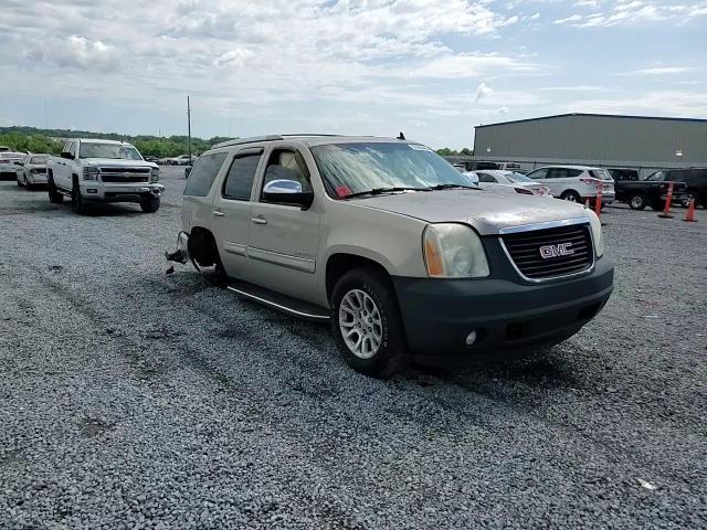 2007 GMC Yukon Denali VIN: 1GKFK63857J249072 Lot: 57635484