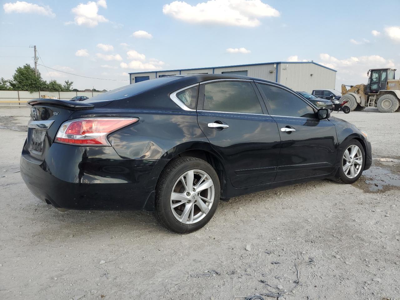 2015 Nissan Altima - Image 3