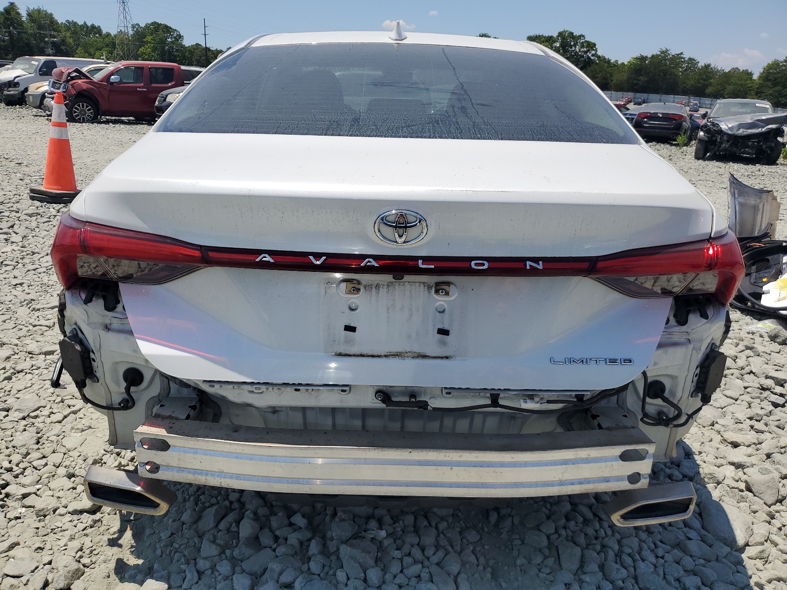 4T1BZ1FB7KU025689 2019 Toyota Avalon Xle