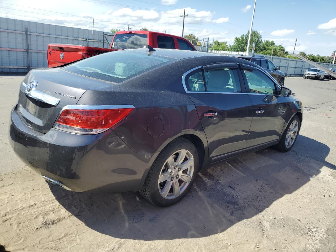 VIN 1G4GC5G39DF124527 2013 BUICK LACROSSE no.3