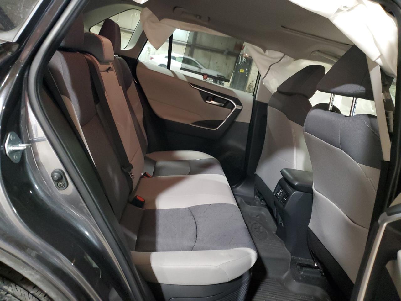 2021 Toyota Rav4 Xle VIN: JTMRWRFV0MD120991 Lot: 57747614