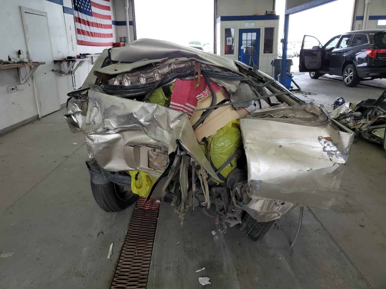 1994 Honda Accord Lx VIN: 1HGCD713XRA040002 Lot: 60908274