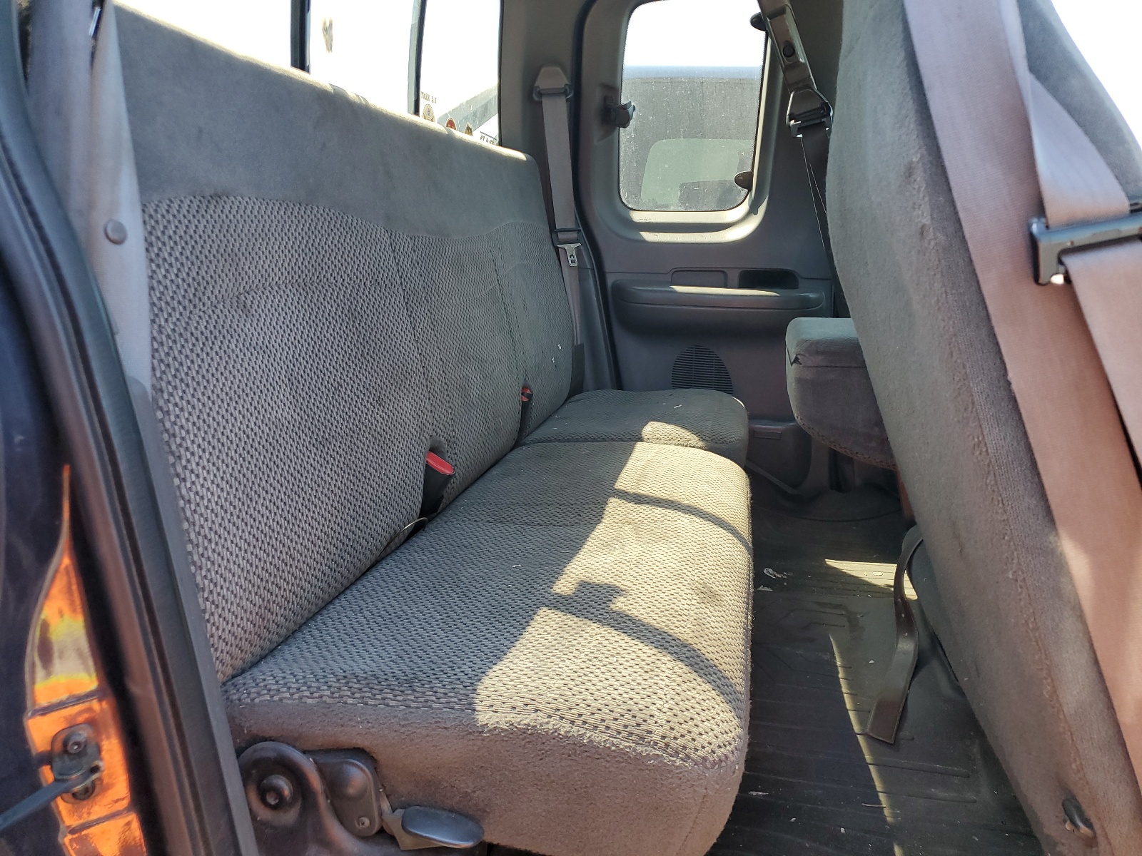 1FTRX18L8YNA88477 2000 Ford F150