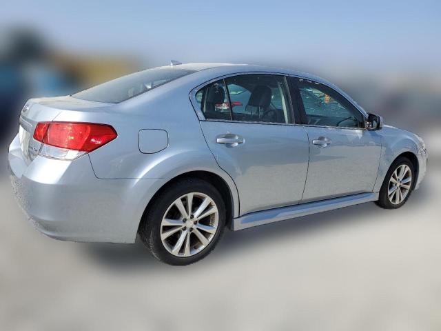 Седани SUBARU LEGACY 2013 Сріблястий