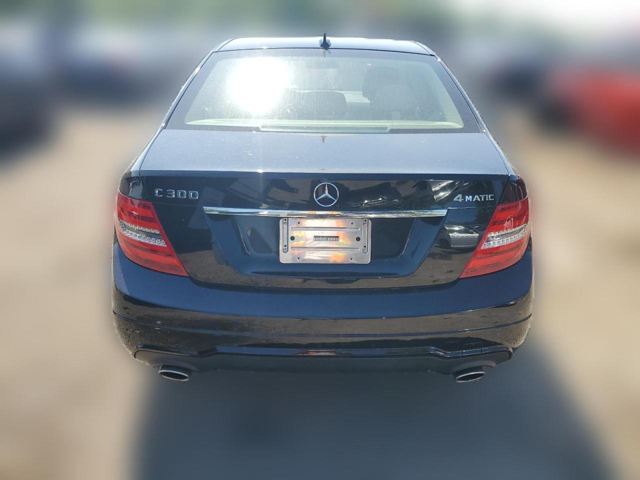 2012 Mercedes-Benz C 300 4Matic VIN: WDDGF8BB4CA710128 Lot: 60195764