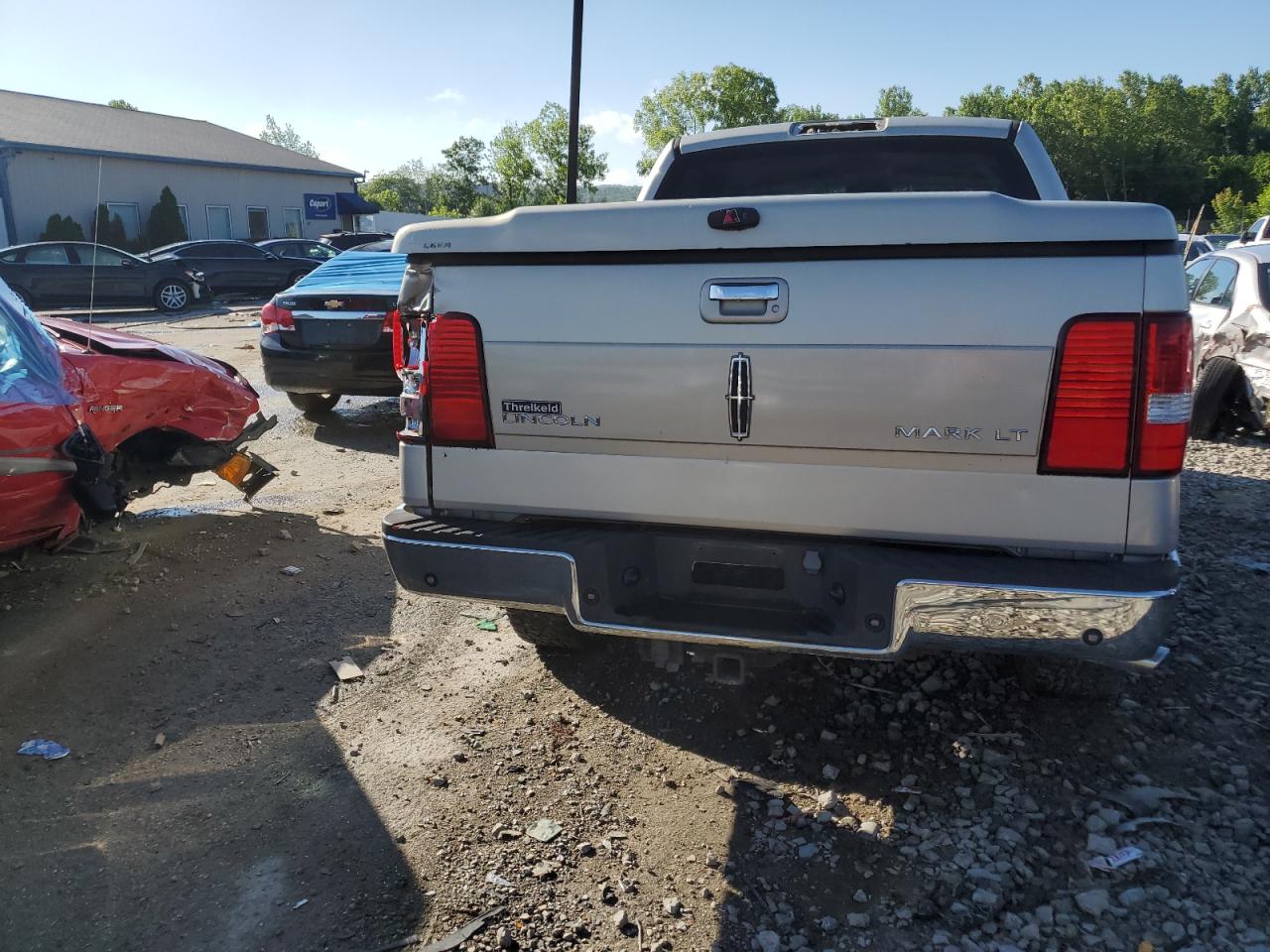 5LTPW18596FJ13192 2006 Lincoln Mark Lt