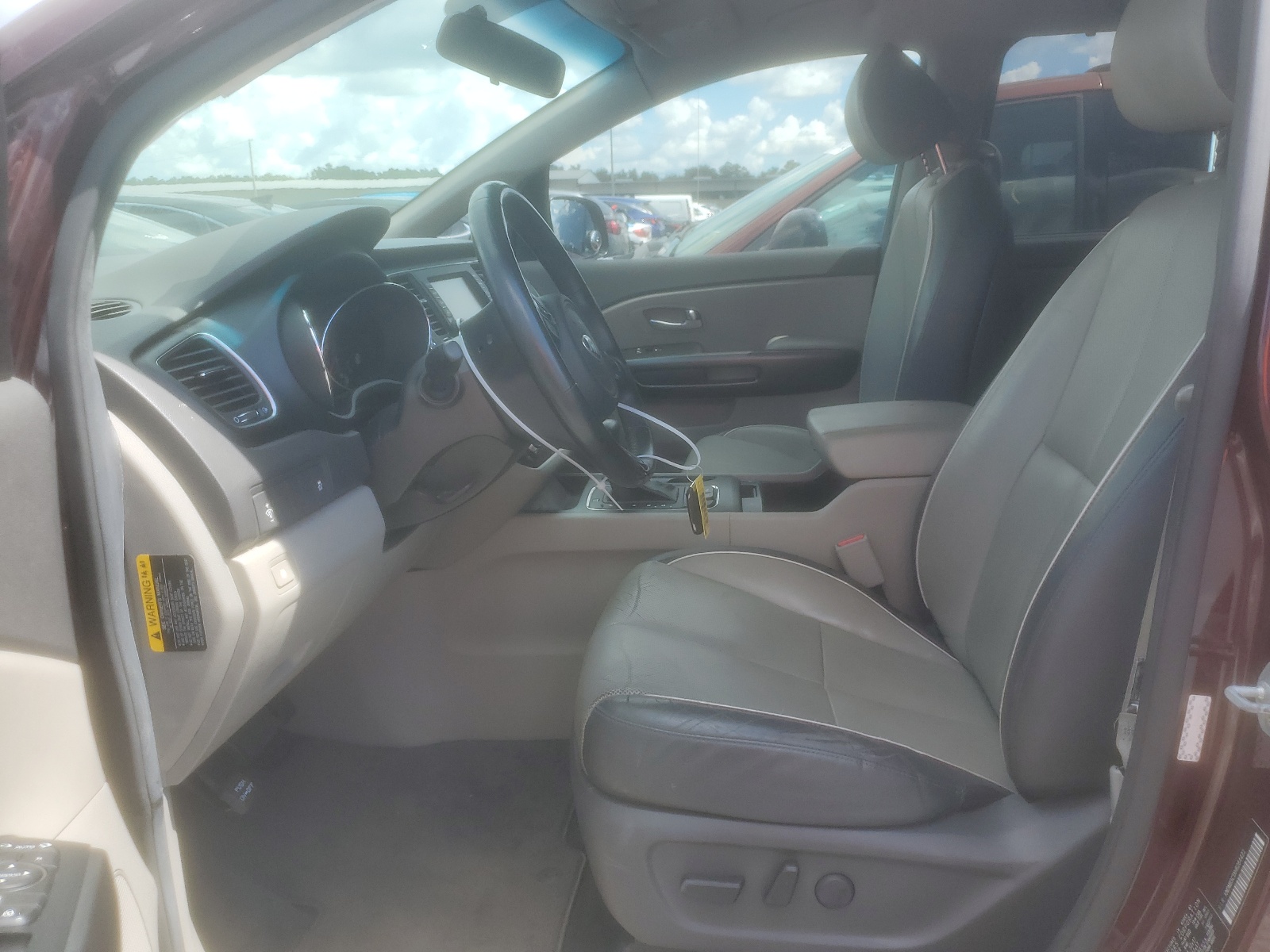 KNDMB5C1XH6284422 2017 Kia Sedona Lx