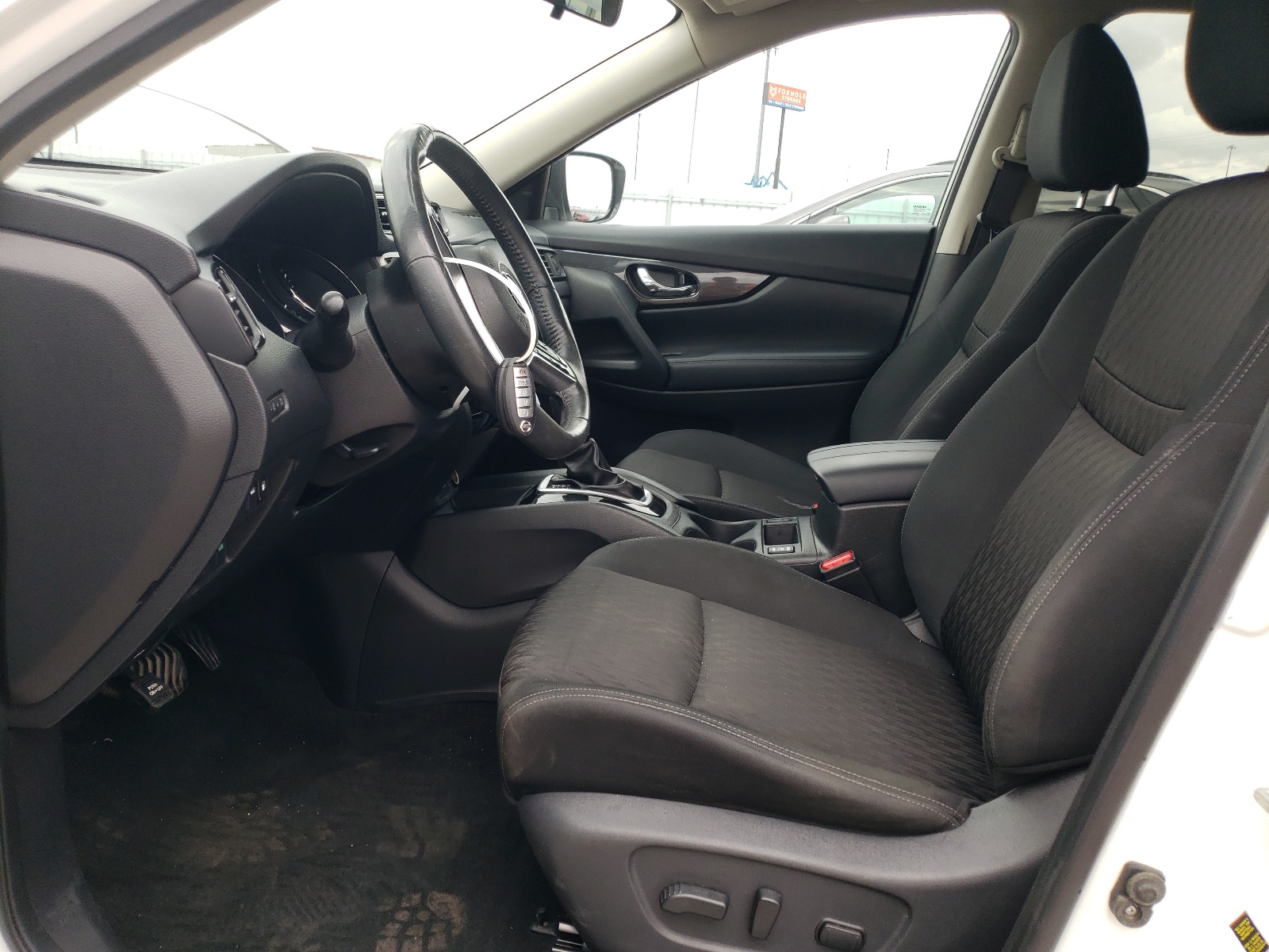 KNMAT2MV4JP563218 2018 Nissan Rogue S