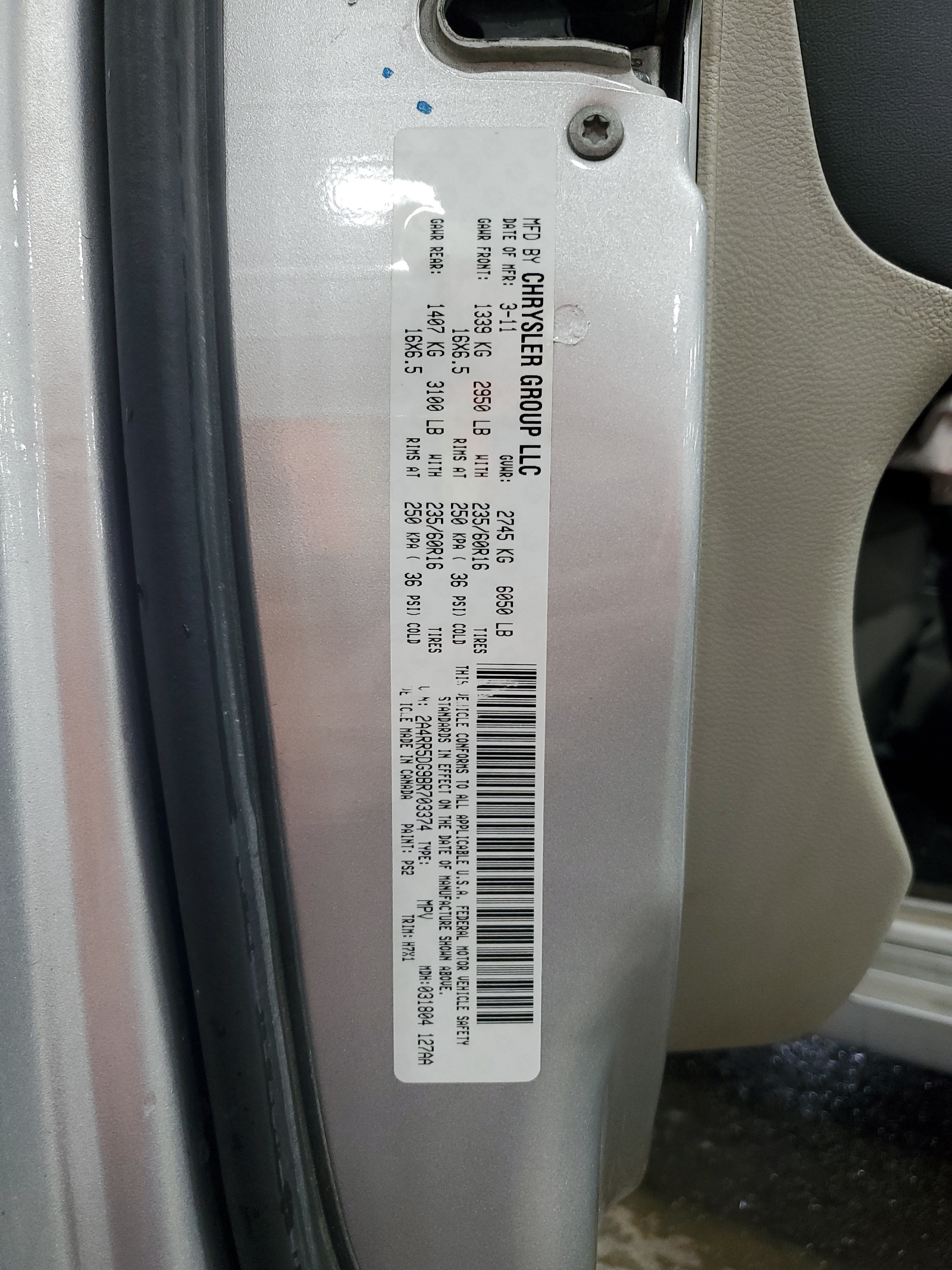 2A4RR5DG9BR703374 2011 Chrysler Town & Country Touring