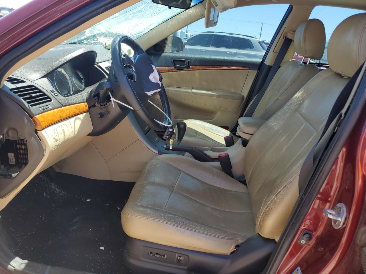 2009 Hyundai Sonata - Image 7