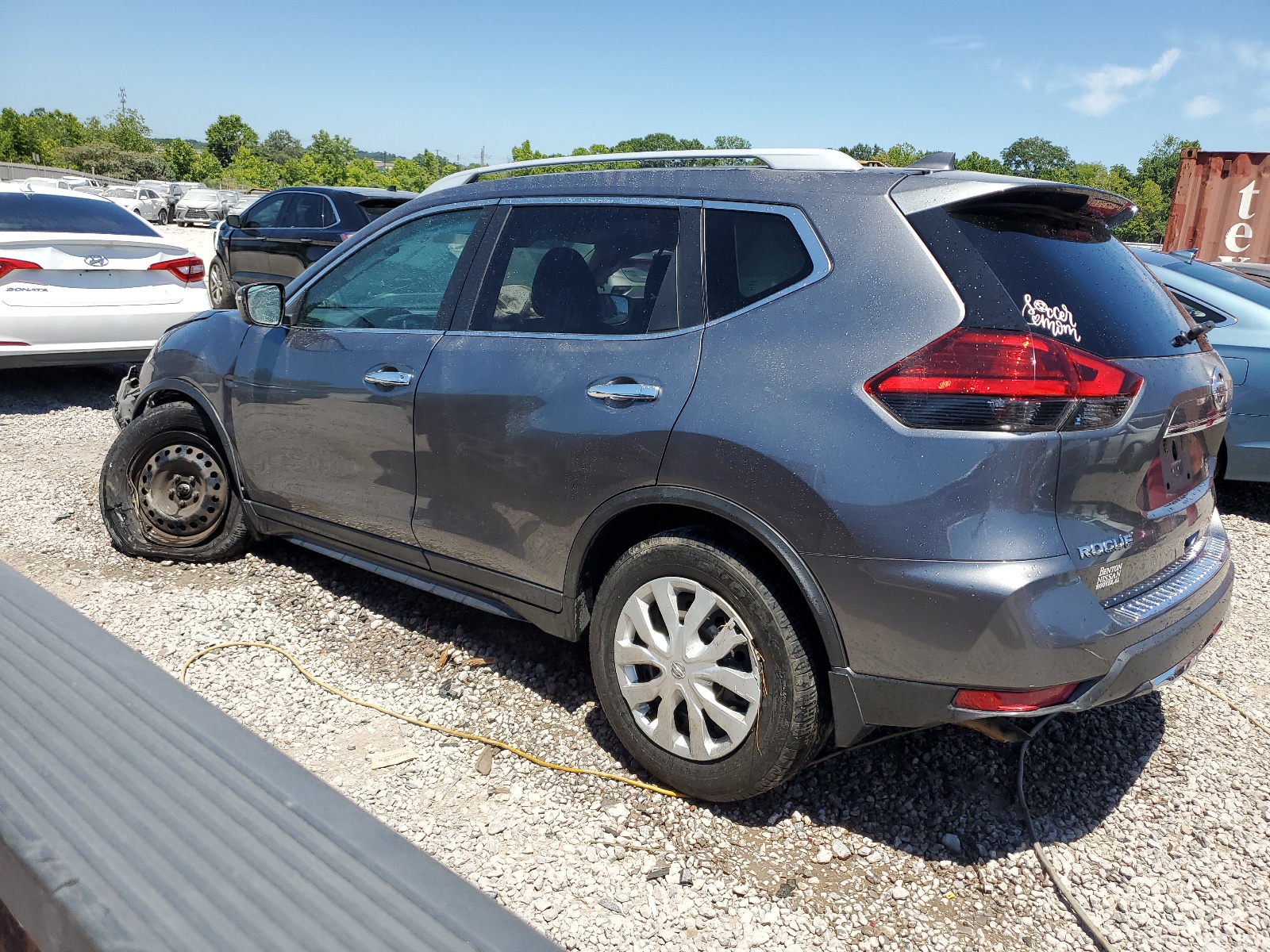 2017 Nissan Rogue Sv vin: 5N1AT2MN8HC846086