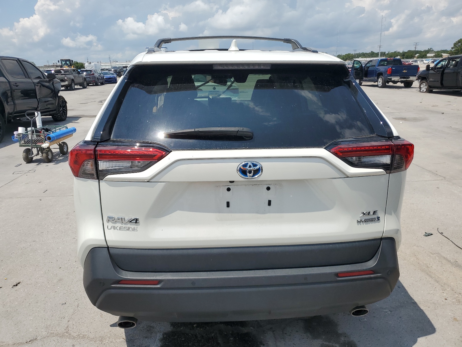 4T3B6RFV5NU095656 2022 Toyota Rav4 Xle Premium