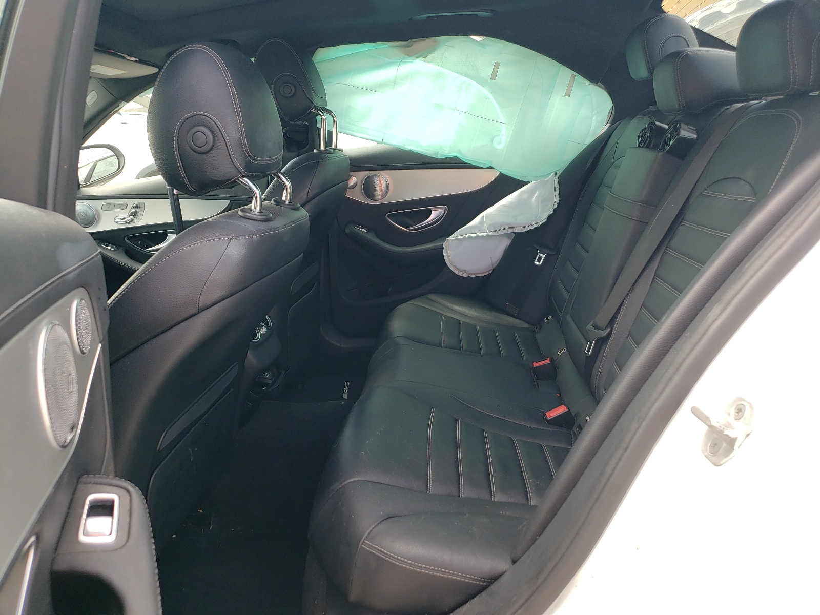 55SWF4JB9GU104030 2016 Mercedes-Benz C 300