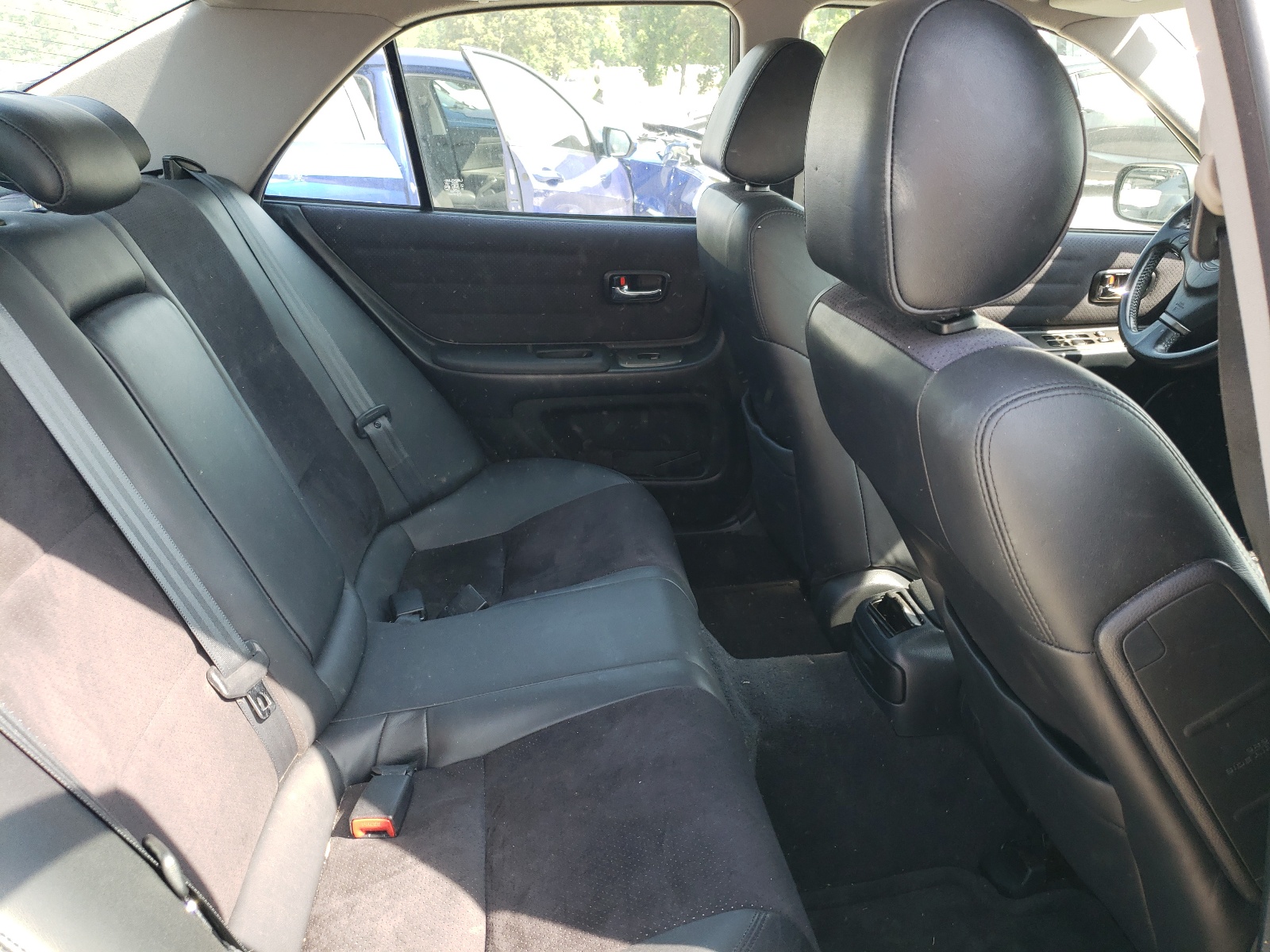 JTHBD182710033876 2001 Lexus Is 300