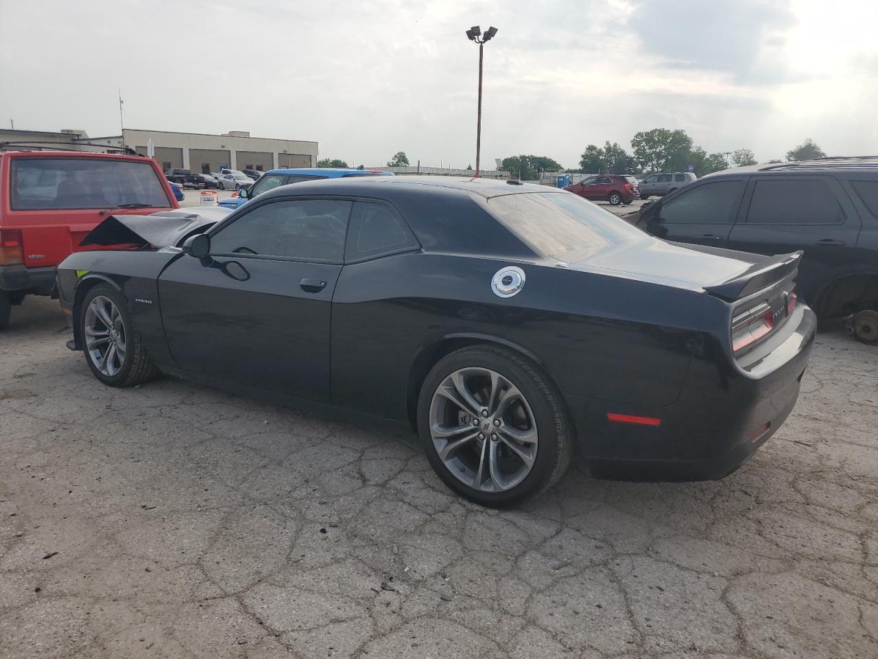 2C3CDZBT8NH131861 2022 DODGE CHALLENGER - Image 2