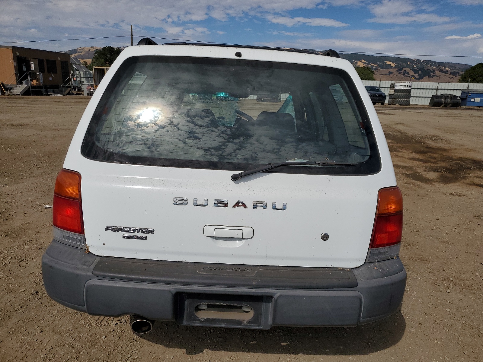 JF1SF6352YH729203 2000 Subaru Forester L