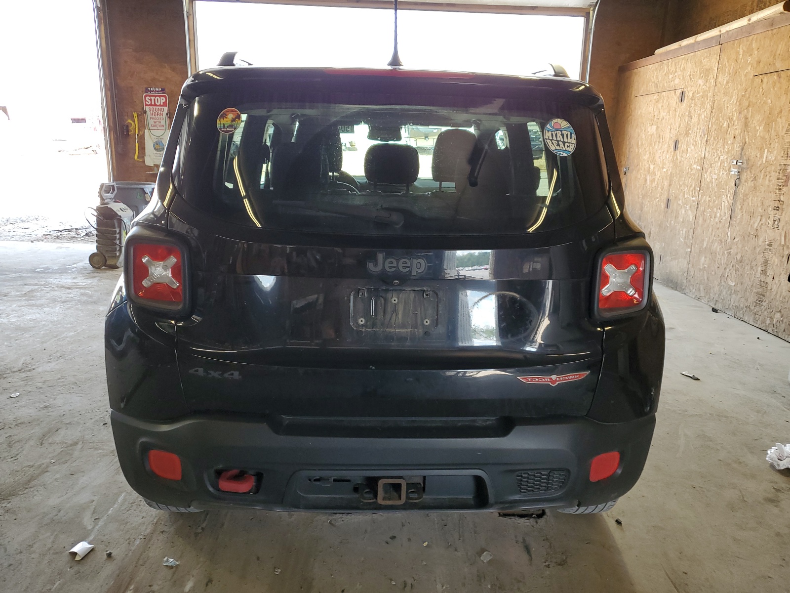 ZACCJBCT5GPD76564 2016 Jeep Renegade Trailhawk