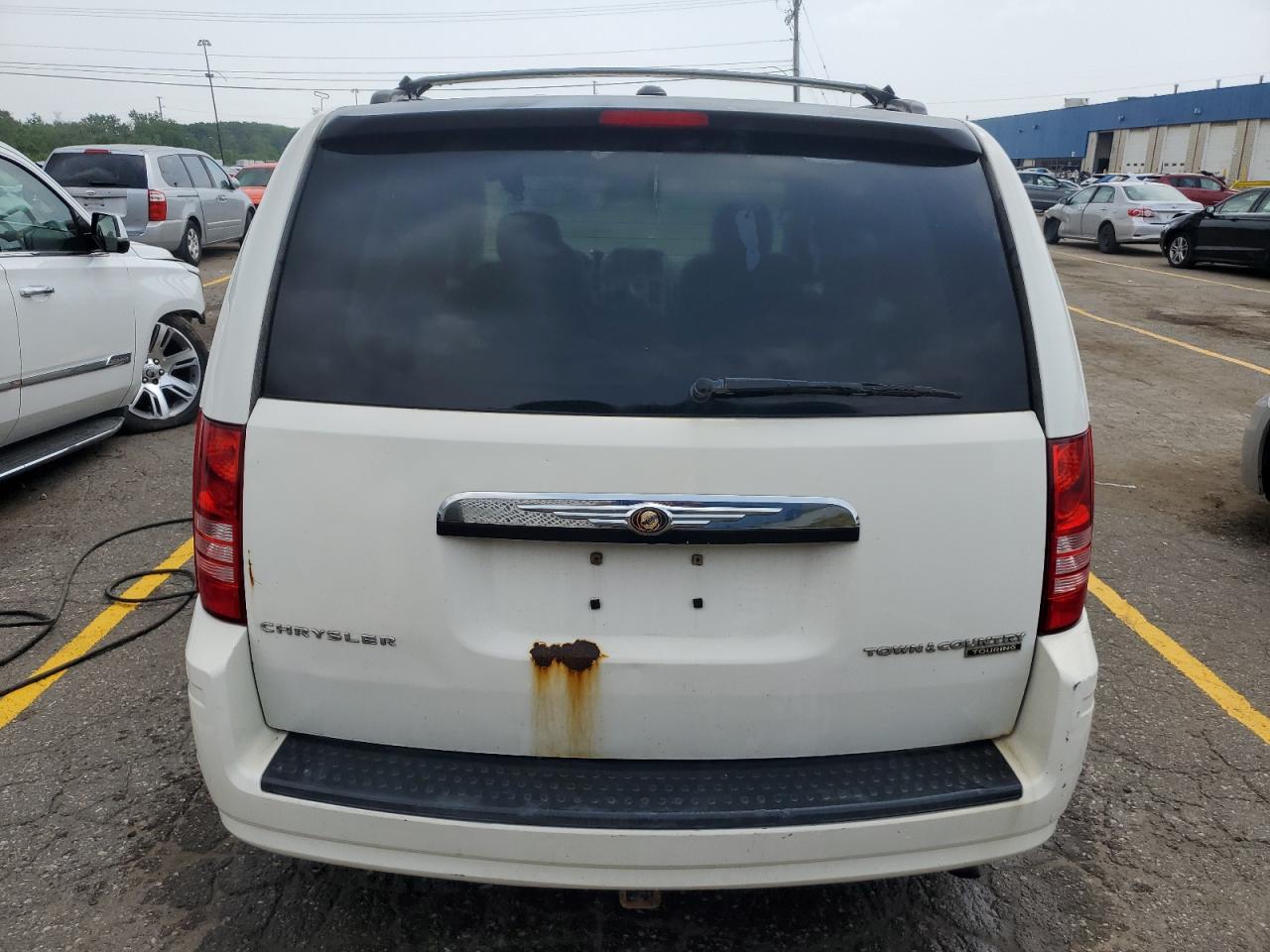 2A4RR5D11AR422339 2010 Chrysler Town & Country Touring