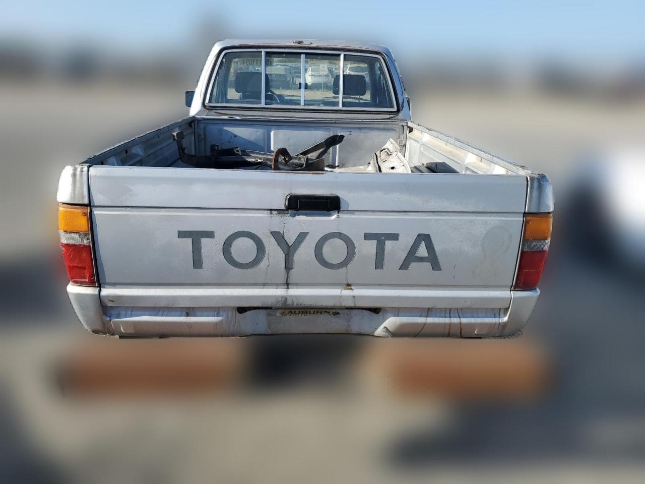 1987 Toyota Pickup Xtracab Rn67 Dlx VIN: JT4RN67DXH5063349 Lot: 59111094