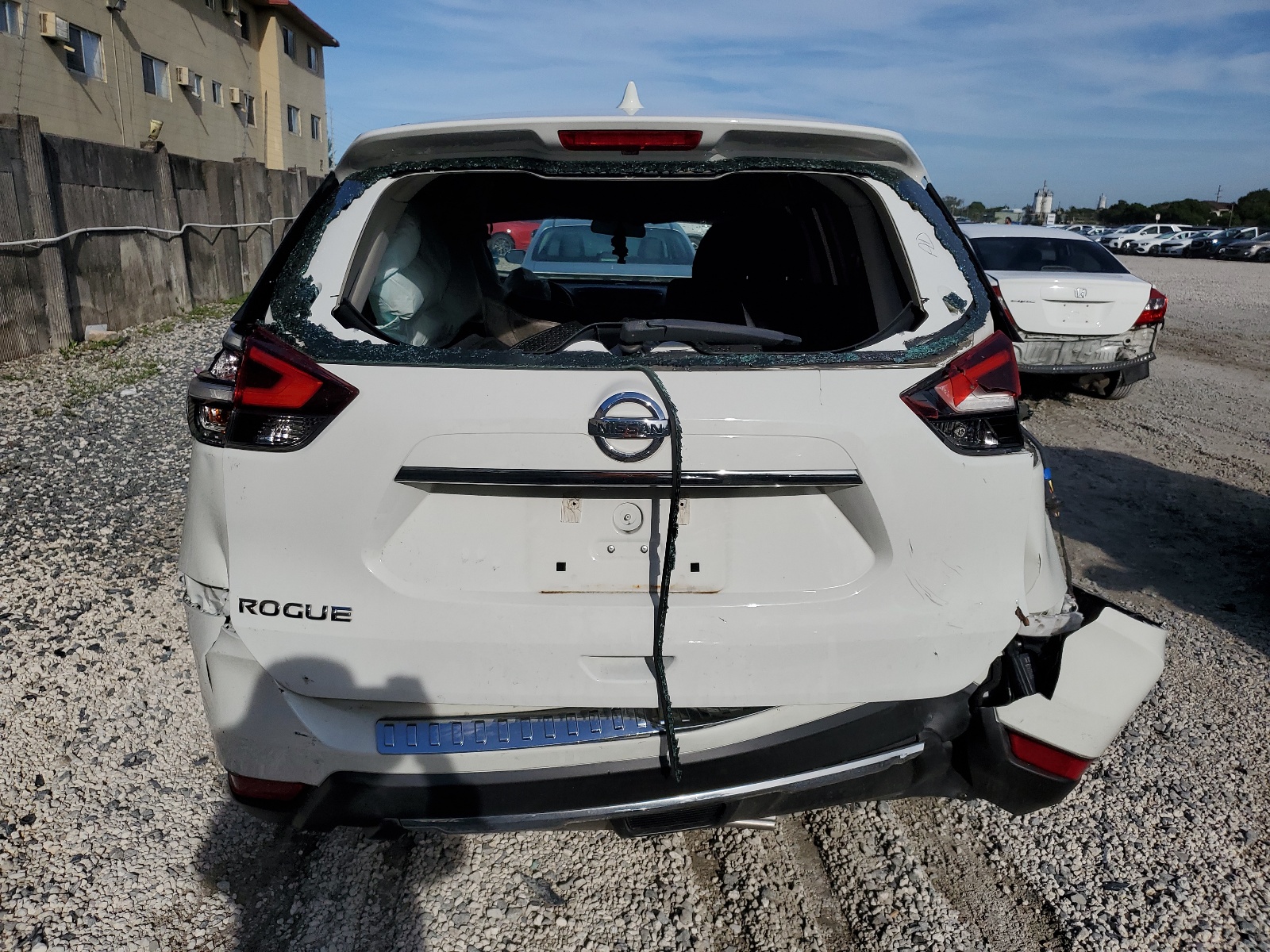 5N1AT2MTXJC760542 2018 Nissan Rogue S