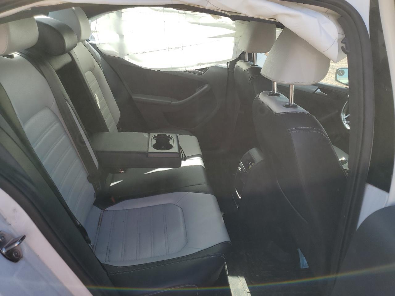 2016 Volkswagen Jetta Sport VIN: 3VWD17AJ1GM412690 Lot: 58738774