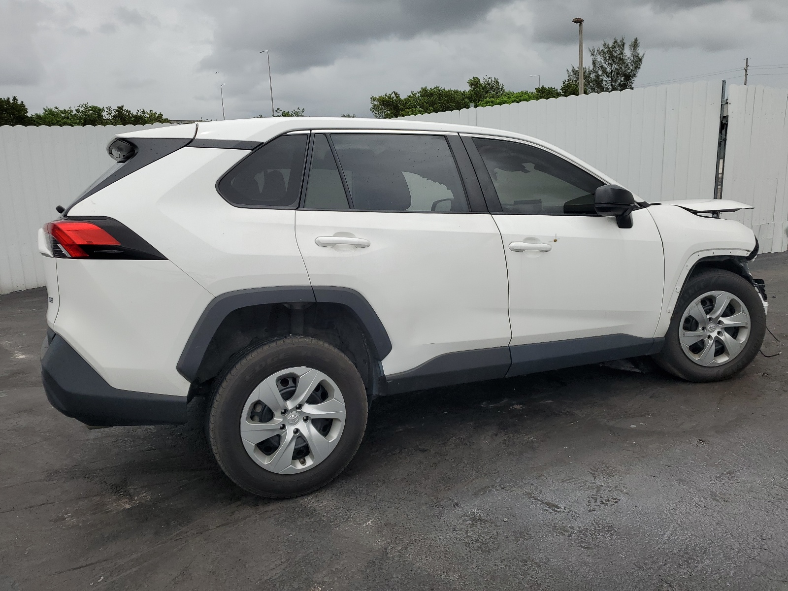 2022 Toyota Rav4 Le vin: 2T3H1RFV4NC187089