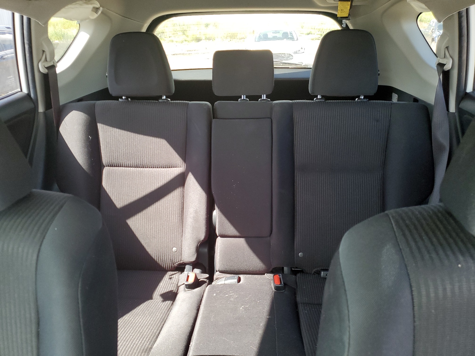 JTMZFREVXHJ131960 2017 Toyota Rav4 Le