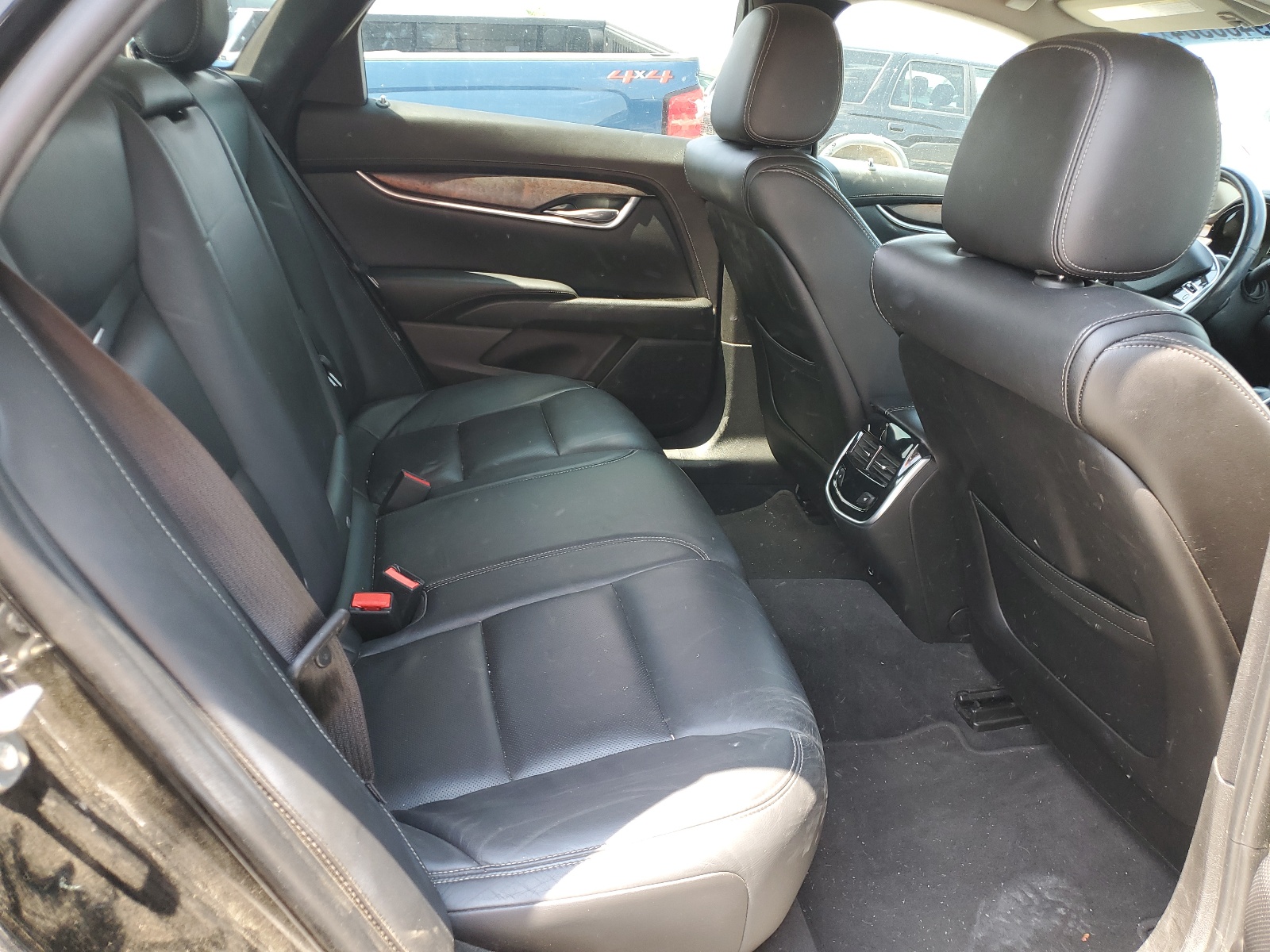 2G61M5S30J9126706 2018 Cadillac Xts Luxury