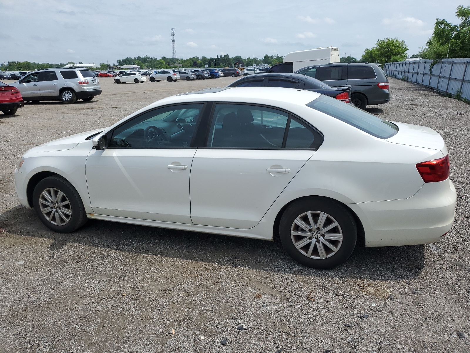 2013 Volkswagen Jetta Comfortline vin: 3VWBK7AJ6DM413575