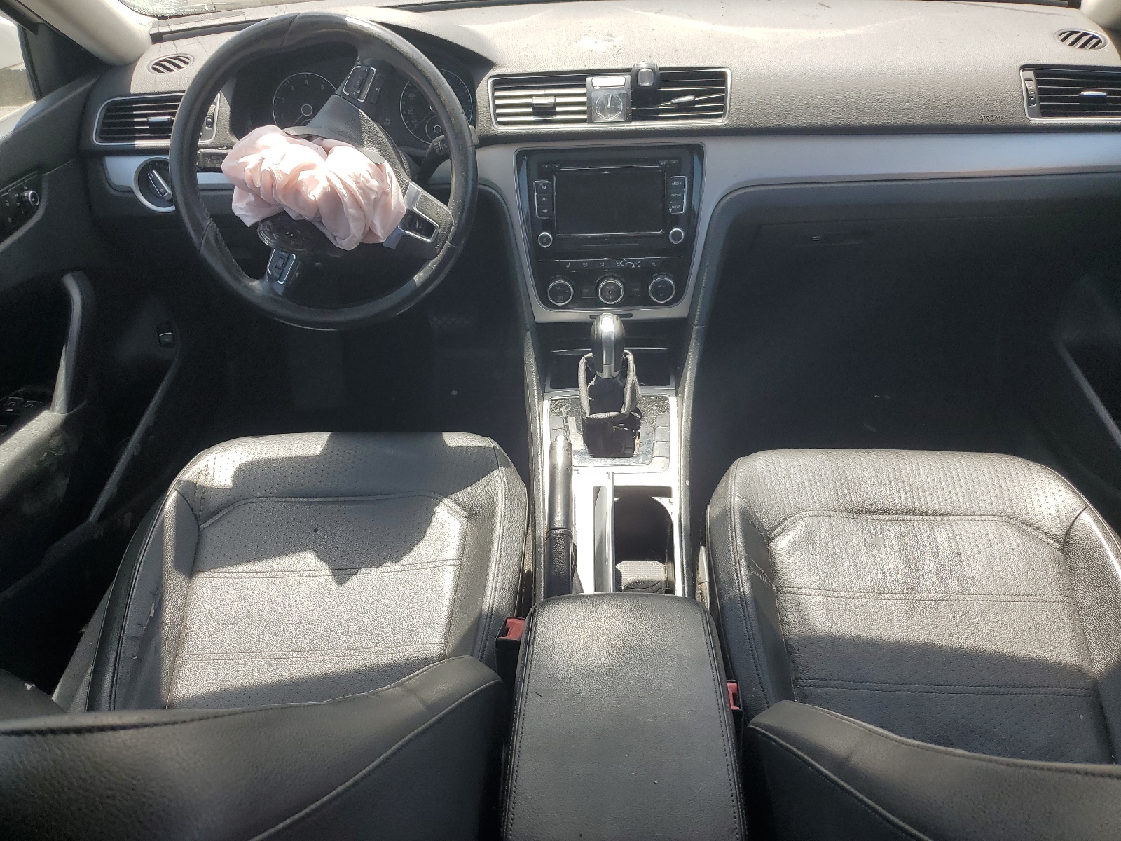 1VWBP7A32CC041655 2012 Volkswagen Passat Se