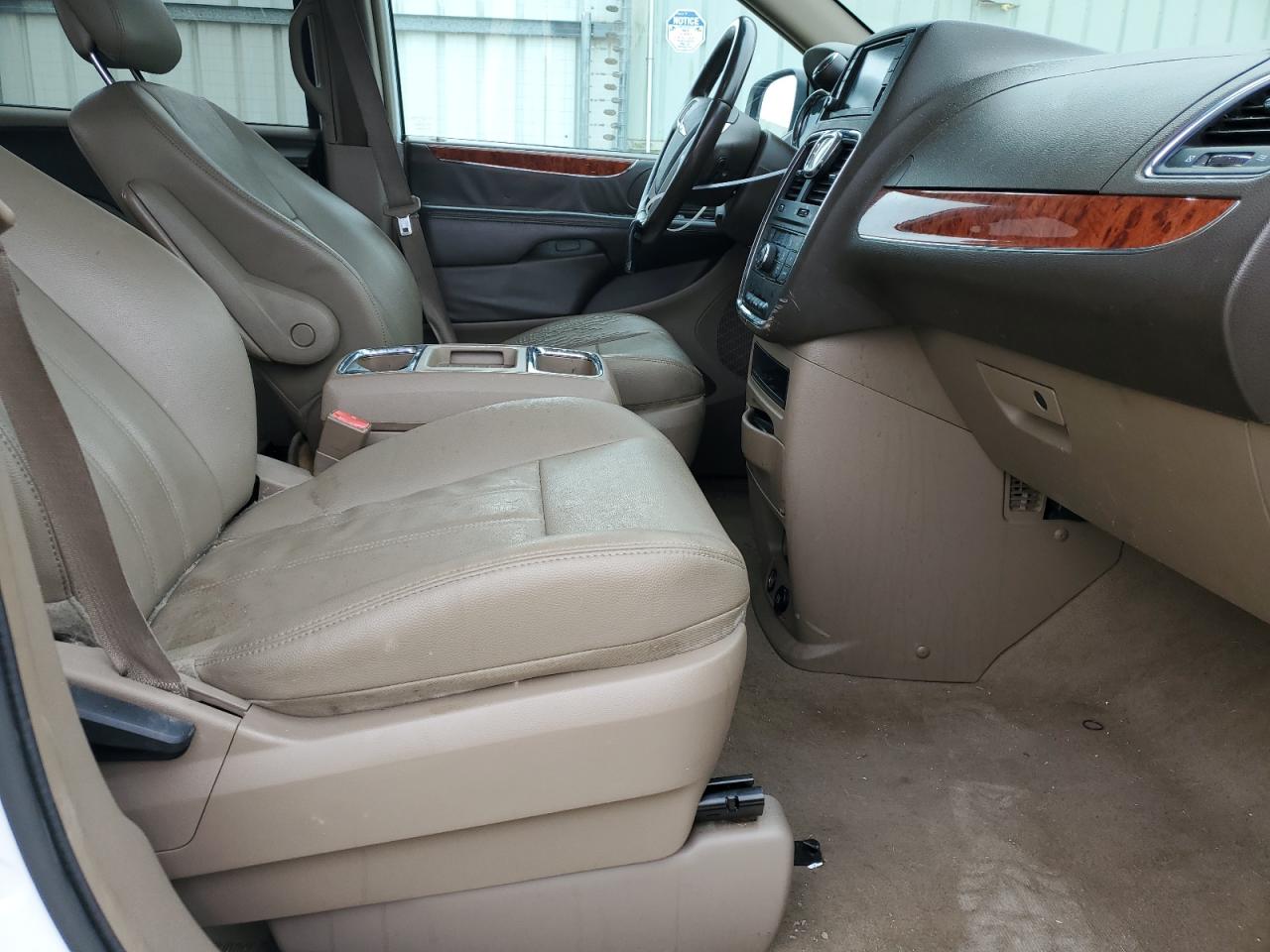 2015 Chrysler Town & Country Touring VIN: 2C4RC1BG6FR751651 Lot: 57047404