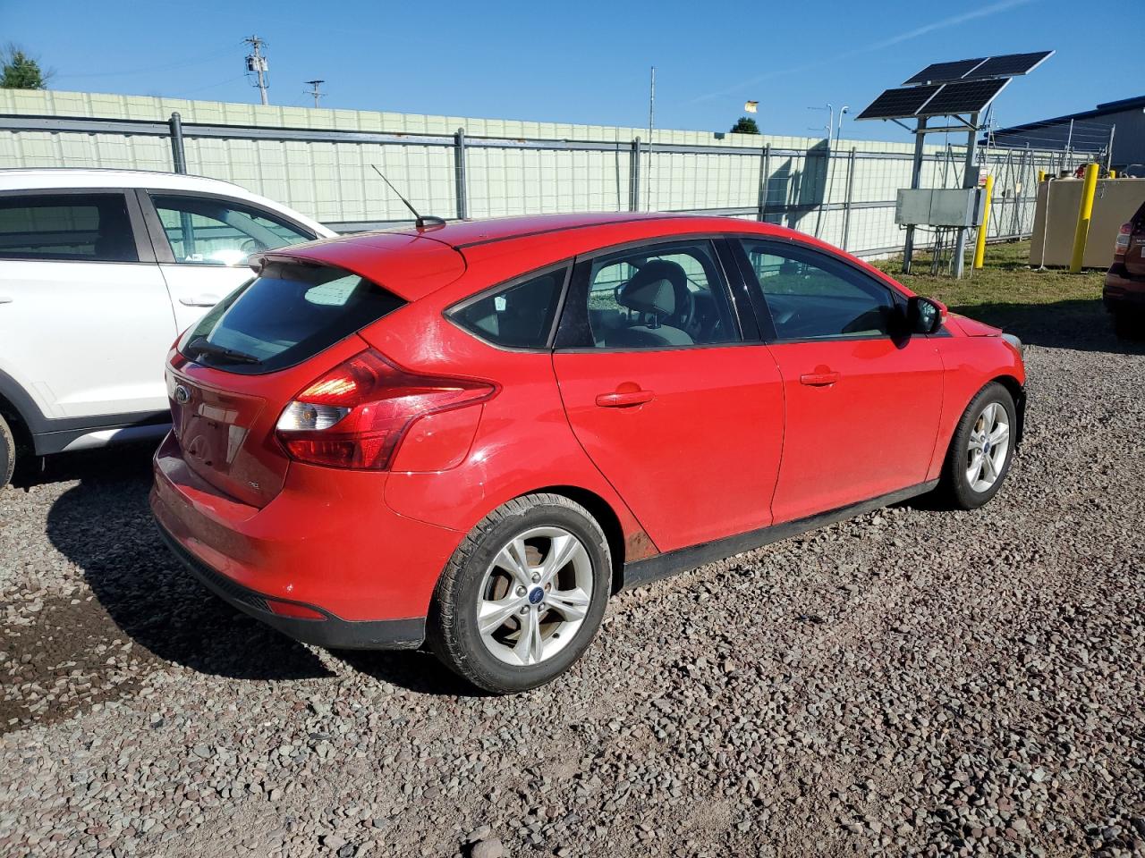 2014 Ford Focus Se VIN: 1FADP3K27EL226674 Lot: 60844984