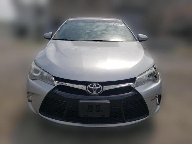  TOYOTA CAMRY 2016 Сріблястий