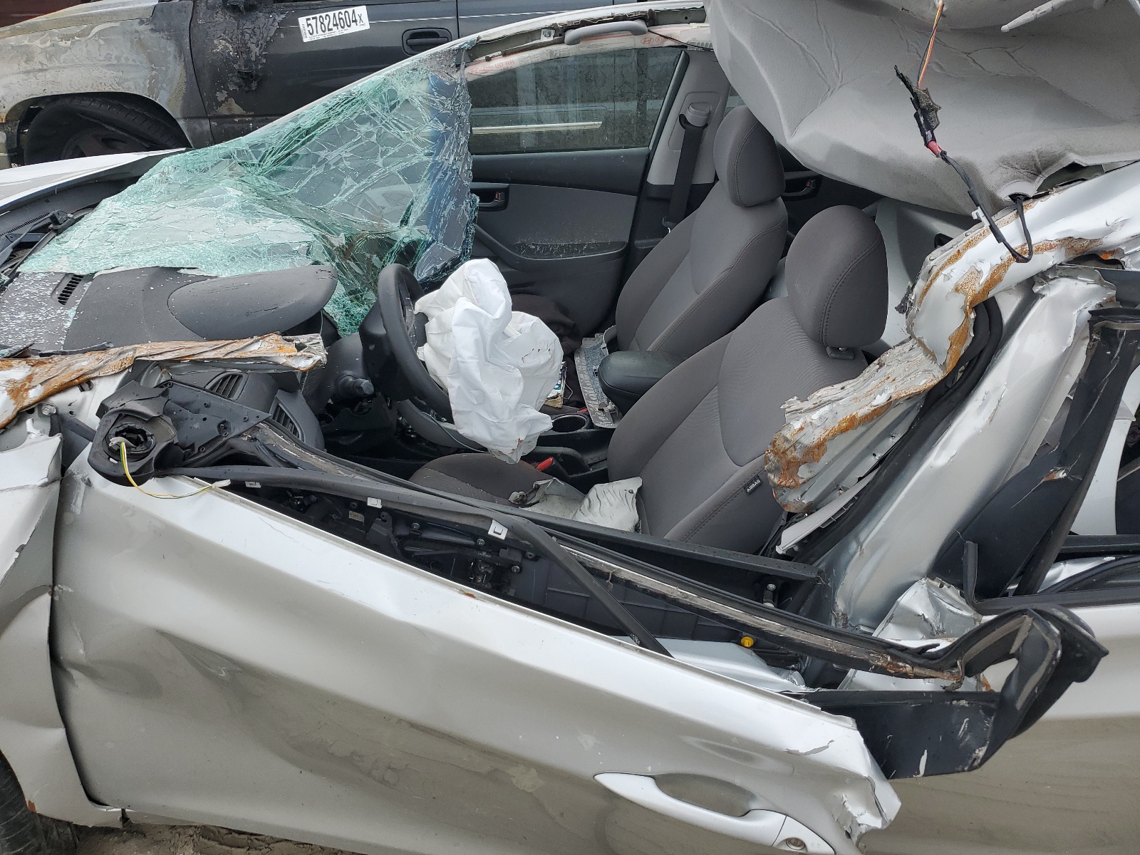 5NPDH4AE0GH668745 2016 Hyundai Elantra Se