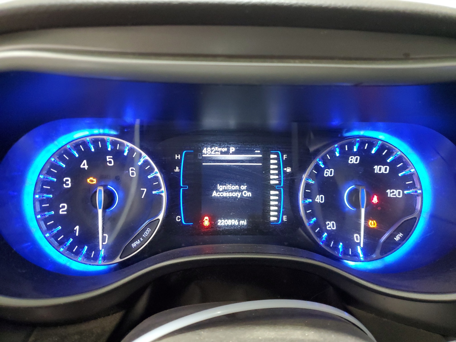 2C4RC1BGXJR141504 2018 Chrysler Pacifica Touring L