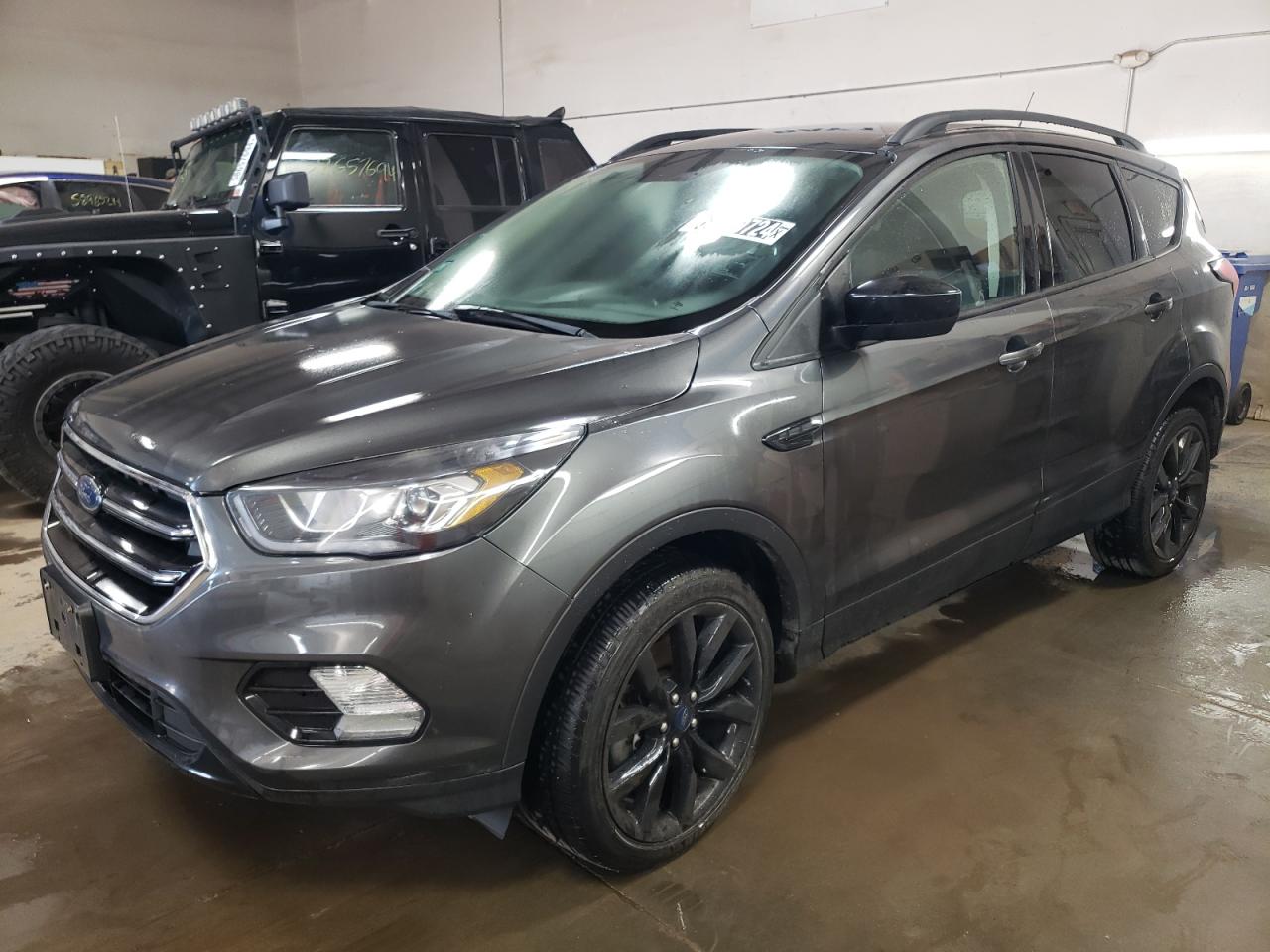 VIN 1FMCU9GD4KUB49940 2019 FORD ESCAPE no.1