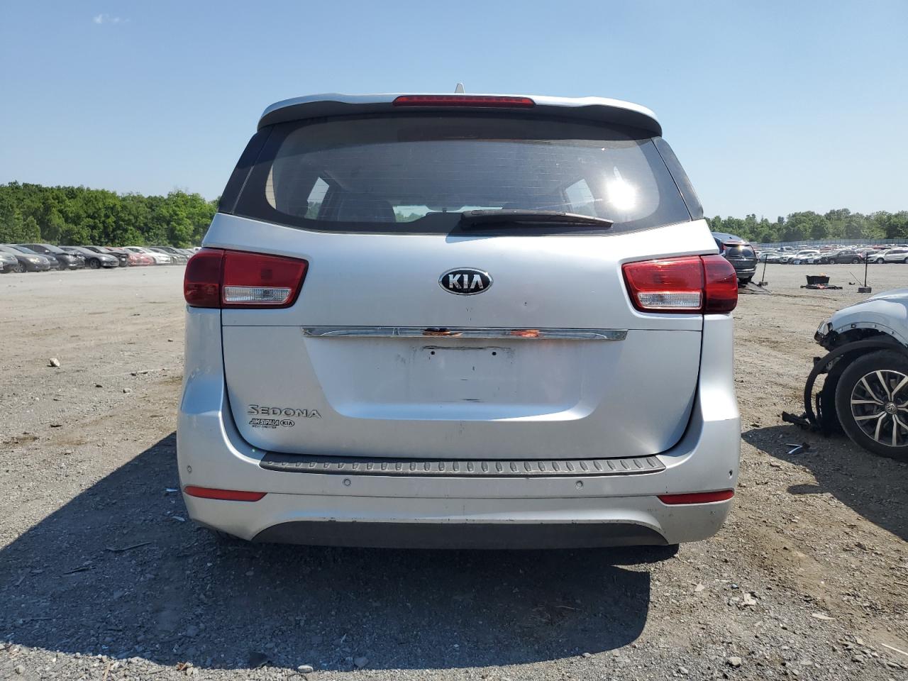 2015 Kia Sedona L VIN: KNDMA5C17F6015665 Lot: 60235014